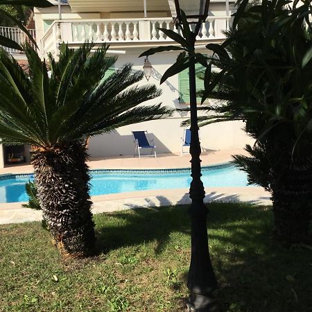 Villa Paradiso, Logement Avec Piscine, Nice Nord Kültér fotó